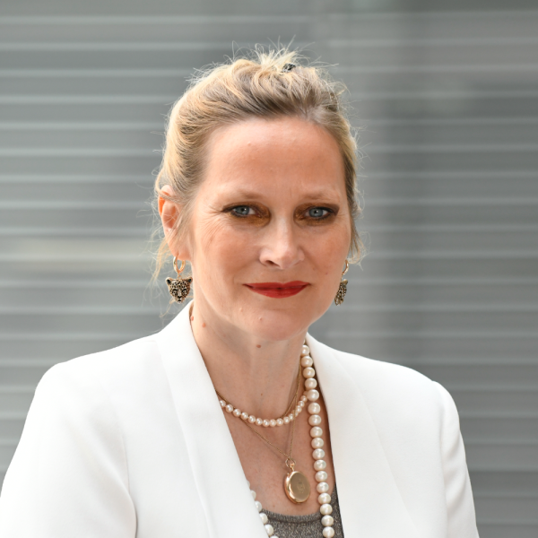 Dr. Susanne Selter