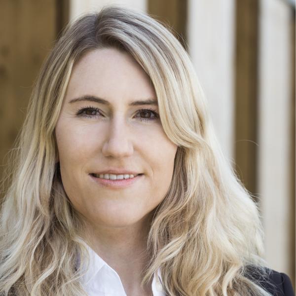 Dipl. Jur. Stefanie Lindner
