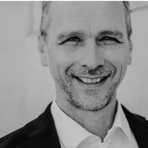 Matthias Neeb LL.M.
