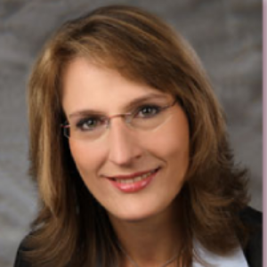 Dr. Iris Passek