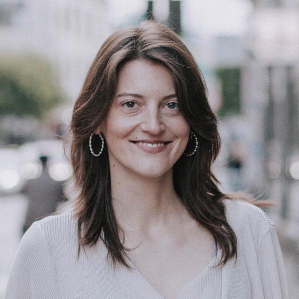 Jacqueline Dunker