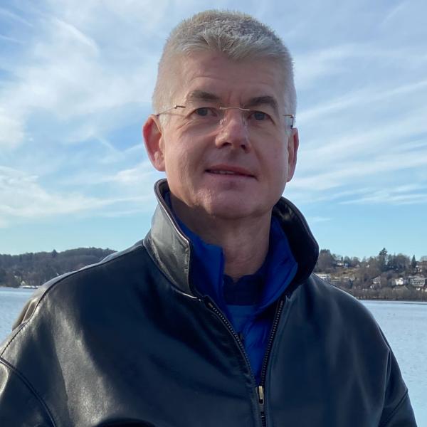 Dr. Thomas Etzel