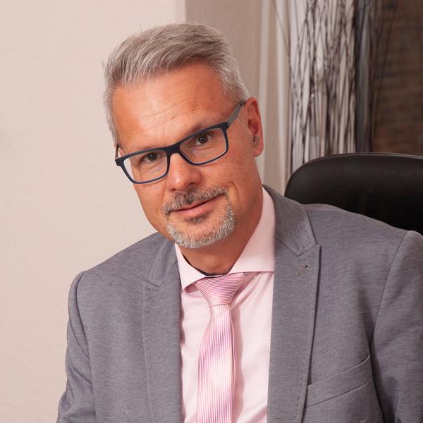 Michael Tuna