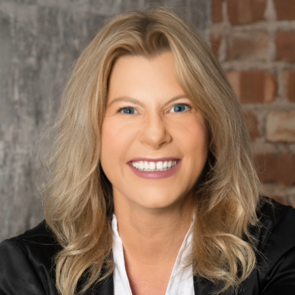 Dr. iur. Anja Riemann-Uwer LL.M.