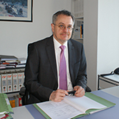 und Notar Lothar Wiegand