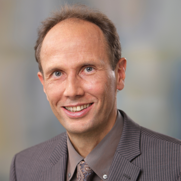 Dr. Markus Jacob