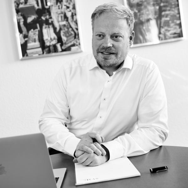 Sebastian Hennecke Dipl.jur.