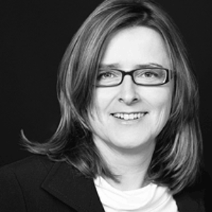 Dr. Nicole Kampa
