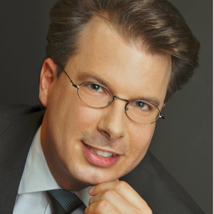 Dipl.-Jur. Christian Link