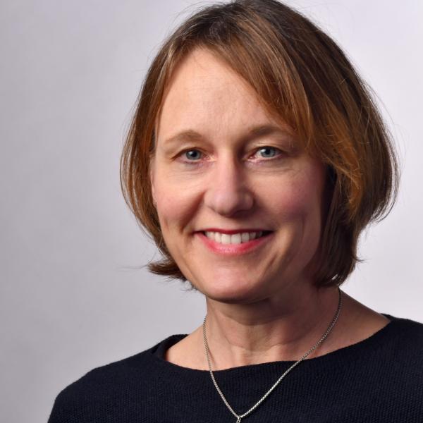 Dr. Julia Spaethe