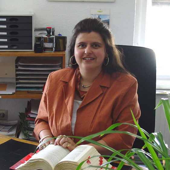 Yvonne Ebert