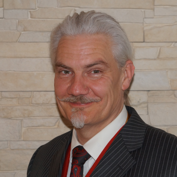 Dr. Dieter Brenneis
