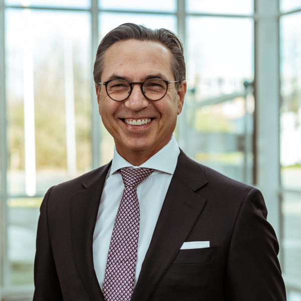 Dr. iur. Martin Bugla