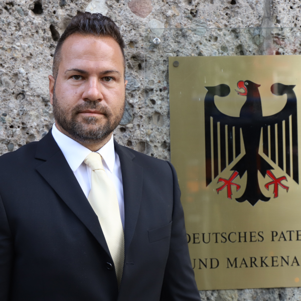 Dr. Jochen Reich