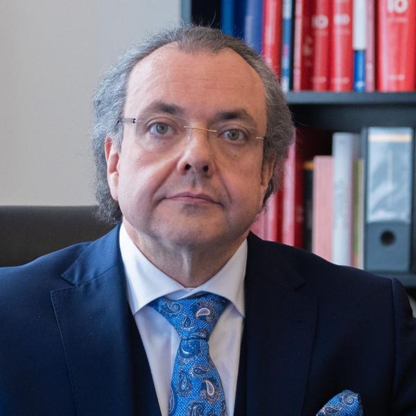 Dr. Christoph Naske