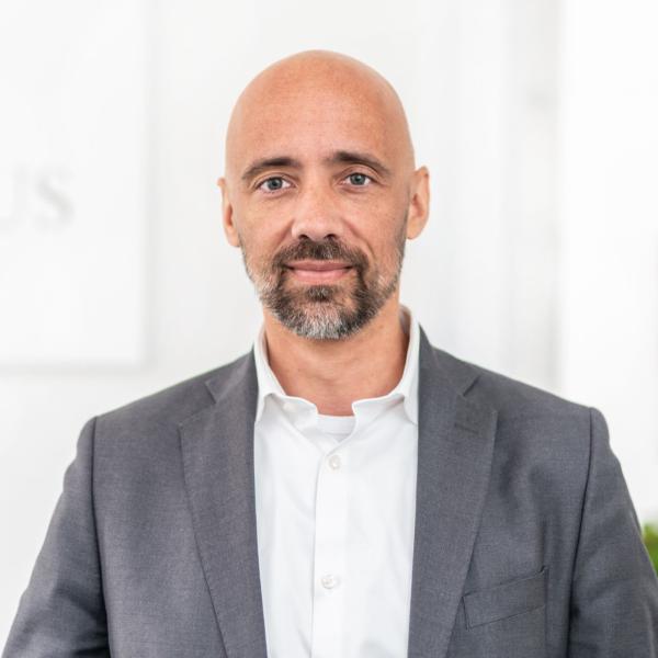Tobias Falk