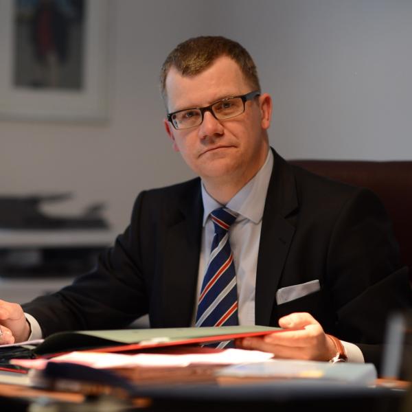 Dipl.-Kfm. (Univ.) Frank Jaeger