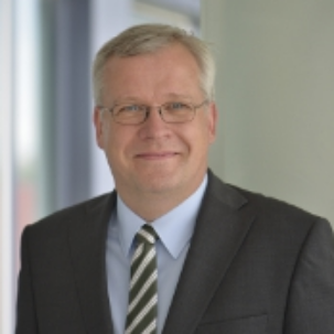 Axel Hinrichs