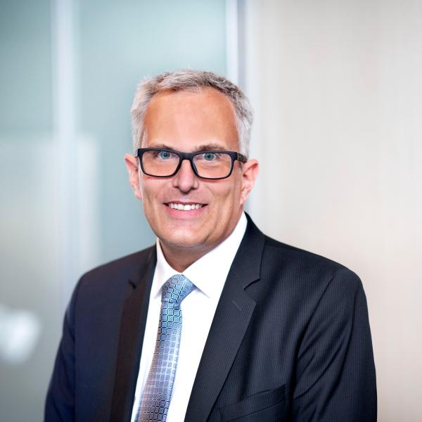 Henning Schröder