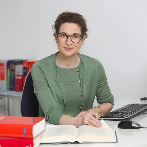 Annette Wolf