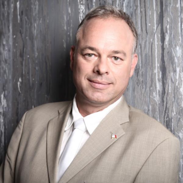 Dr. Andreas Hübner