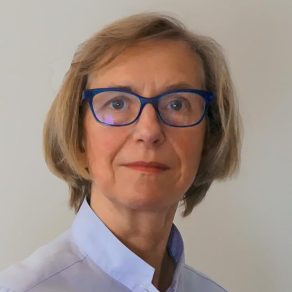 Dr. Sabine Stolten