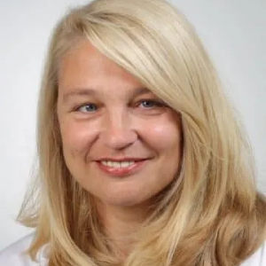 Sandra Straube