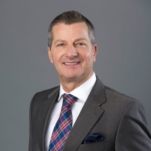 Dr. Matthias Schering