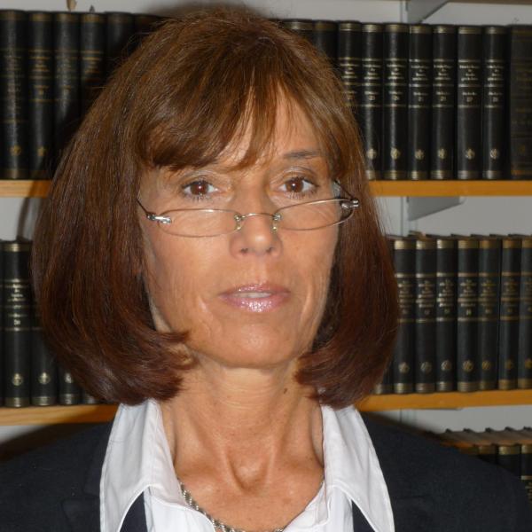 Ariane E. Schaller